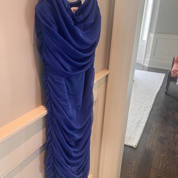 Blue Ruched mini dress, fully lined. - Picture 9 of 10